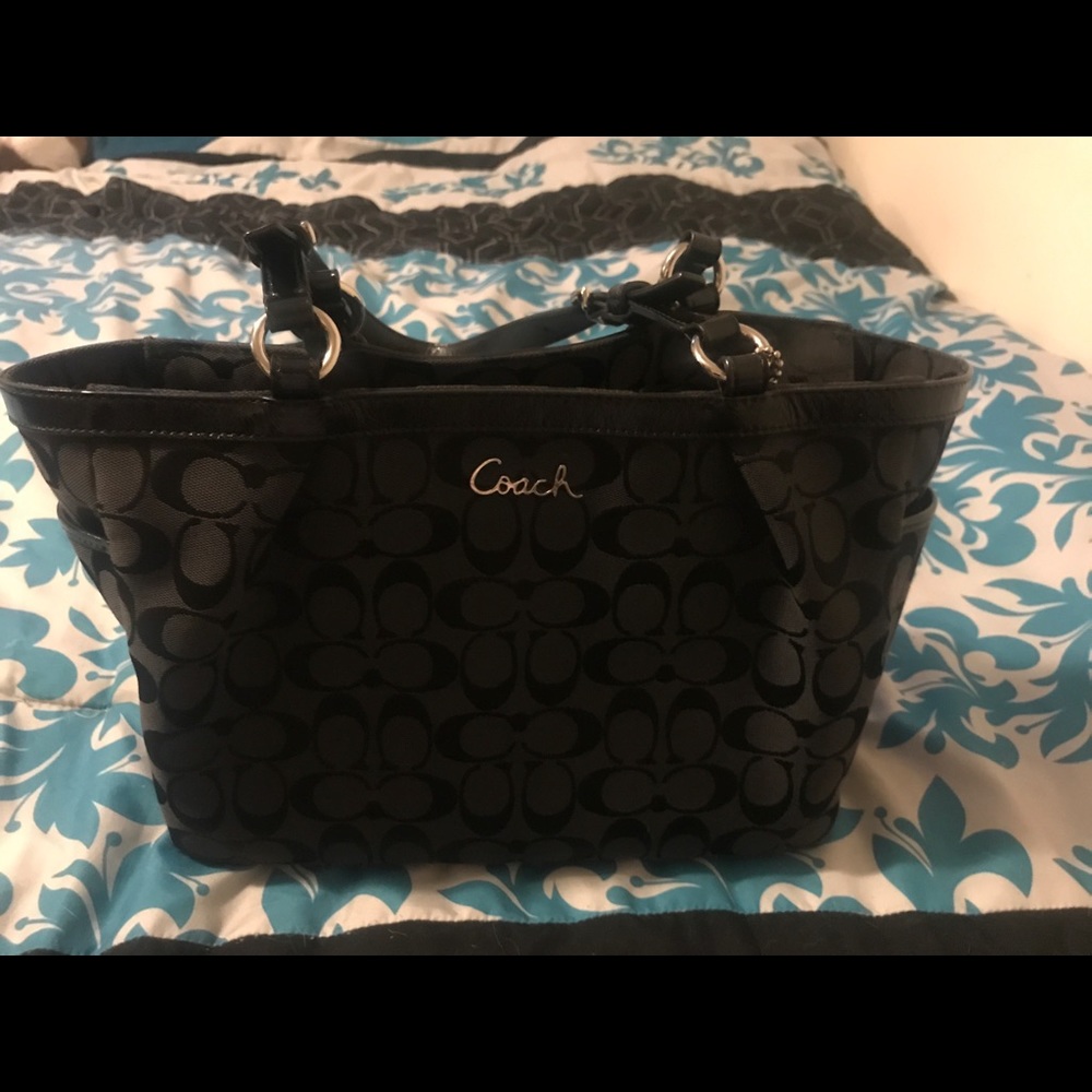 Coach purse - Picture 3 of 3